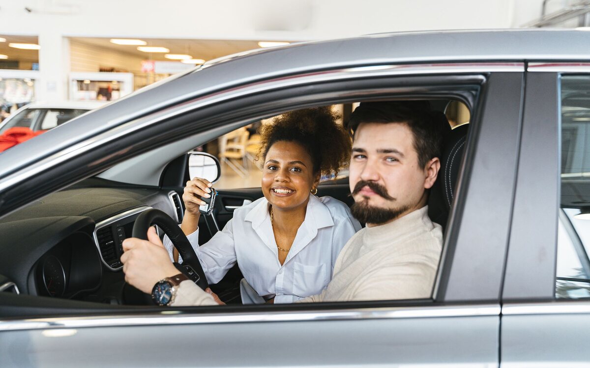 Interior do carro durante um test-drive